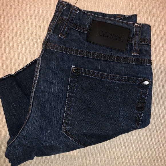 Comune Cutoff Denim Jean Shorts - Picture 3 of 8